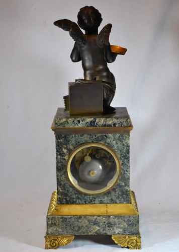 Antiquités - A mantel clock by Chaudé, Restoration period