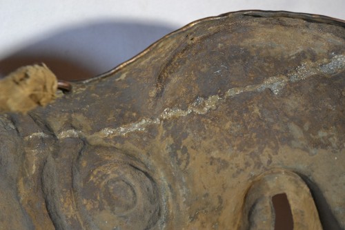 Antiquités - Yamantaka (Vajrabhairava) mask in embosed and gilded copper, Tibet 19th century