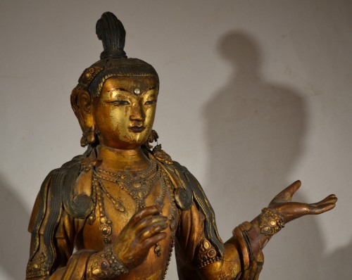 Gilded stucco Guanyin. China 14th century - Asian Works of Art Style 