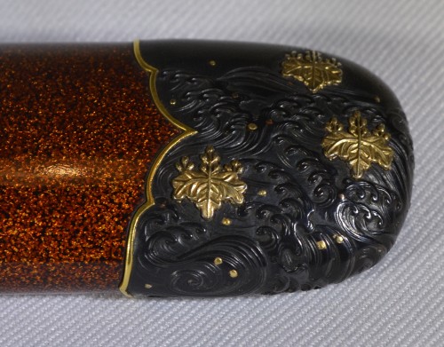  -  Aikuchi - Blade by Ujifusa, nashiji and shakudo scabbard in gold Japan 17th &amp;19th centuries