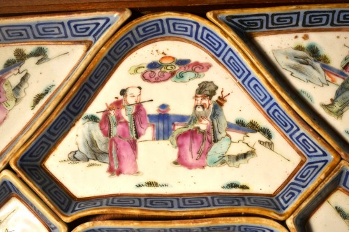 Antiquités - Service en porcelaine de Chine. Dynastie Qing.19e siècle