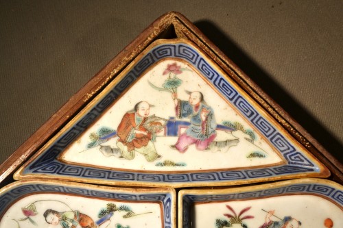 Antiquités - Service en porcelaine de Chine. Dynastie Qing.19e siècle