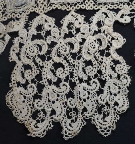 Large needle lace collar, France or Italy, 17th century. - Tapestry & Carpet Style Louis XIV