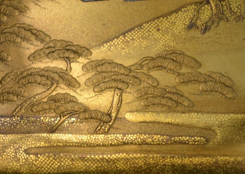 19th century - Gold lacquer box. Japan Meiji period late 19th century