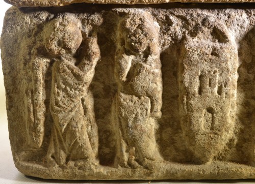 Coffret en pierre sculptée, Art roman - Jura XIe siècle - Conservatoire Sakura