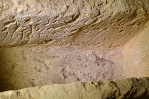 Antiquités - Coffret en pierre sculptée, Art roman - Jura XIe siècle