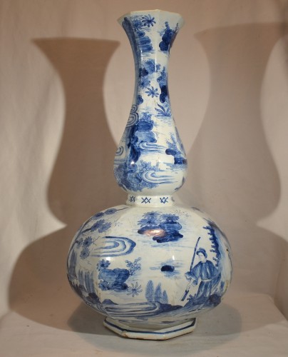 Vase en faience de Delt, Hollande fin du 17e siècle - Louis XIV