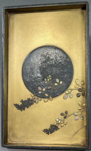 Antiquités - Boite en laque incrustée d'étain et de nacre par Ogata Korin, Japon fin du 17e siècle