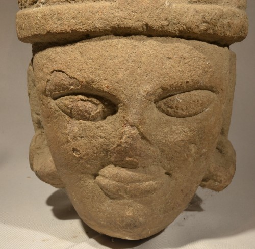 XIe au XVe siècle - Tête de statue en pierre