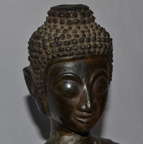 Antiquités - Bouddha en bronze coulé, Sud-est Asie 17e siècle ou avant