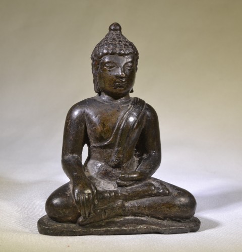 Petit Bouddha en bronze, Birmanie 11e siècle - Conservatoire Sakura