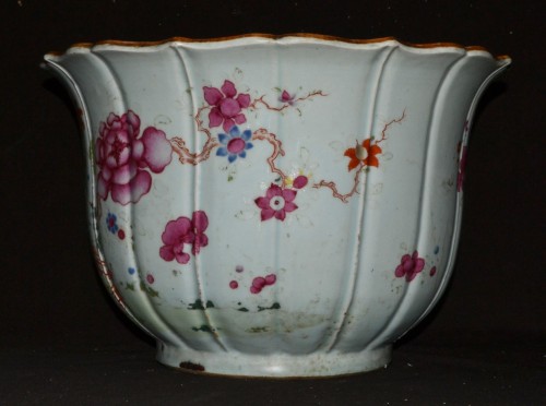 Large famille rose porcelain jardinière, China early 18th century - 