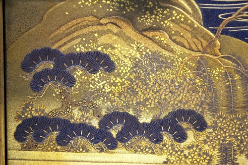 Gold lacquer box. Kobako. Chrysanthemum decoration, Japan Edo period - 