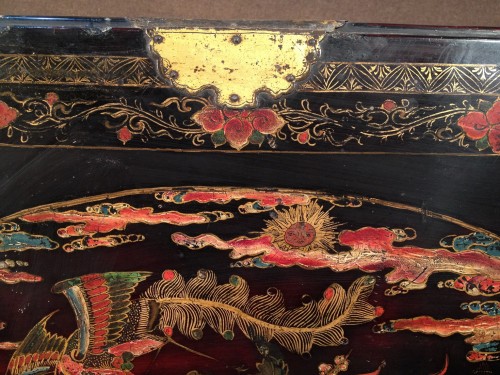 Antiquités - Coffre en bois laqué de style Namban Japon XVIIe siècle début de la période Edo