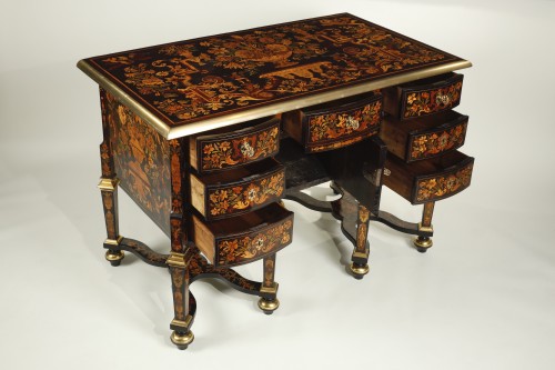 Mazarin desk attributed to Renaud Gaudron - 