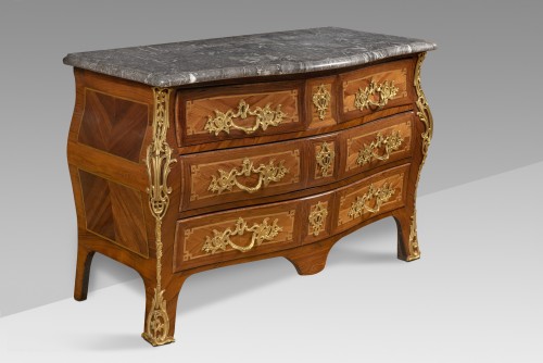 Commode Louis XV en bois de rose et de violette - Mobilier Style Louis XV