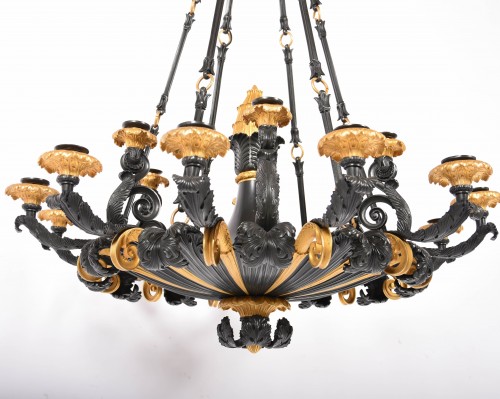 Lustre Empire en bronze à dix-huit bras de lumière - Luminaires Style Empire
