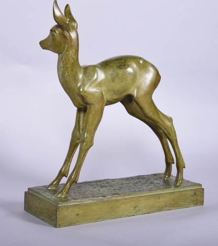 Deer in bronze by Raymond de Meester de Betzenbroeck (1904 - 1995) - Sculpture Style Art Déco