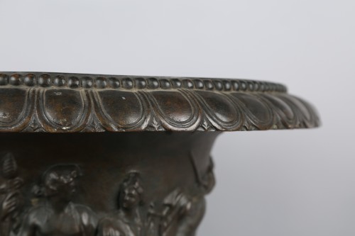 Vase Médicis en bronze fin XVIIIe siècle - Objet de décoration Style Louis XVI