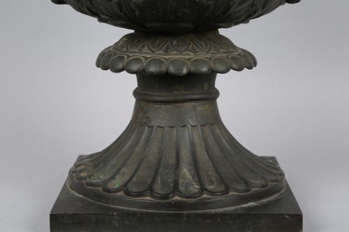 Objet de décoration Cassolettes, coupe et vase - Vase Médicis en bronze fin XVIIIe siècle