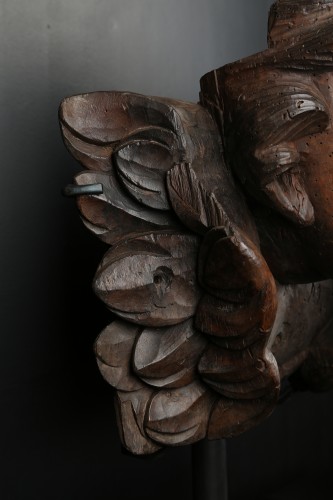 Paire de têtes d'anges en bois sculpté Flandres 17e siècle - 