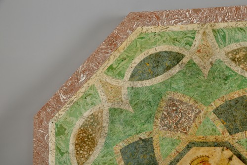 Mobilier Table & Guéridon - Tablette octogonale en scagliole Italie dix-huitième siècle