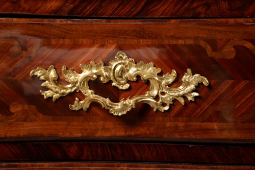 18th century - Louis XV chest of drawers stamped by Pierre Migeon (1701-1758)