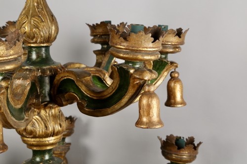 Lustre baroque italien en bois doré et laqué - Louis XIV