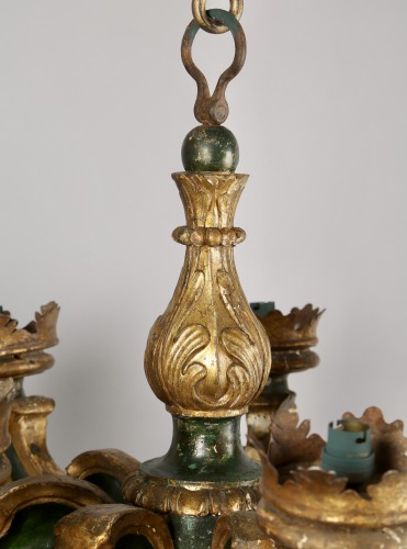 Antiquités - Lustre baroque italien en bois doré et laqué