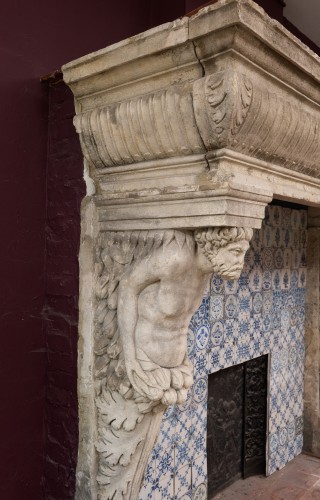 Antiquités - Monumentale cheminée Renaissance