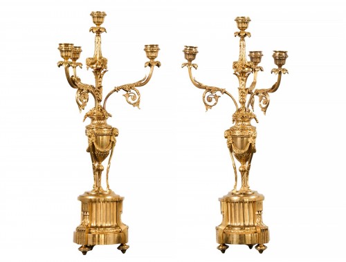 Paire de candélabres Louis XVI en bronze ciselé et doré