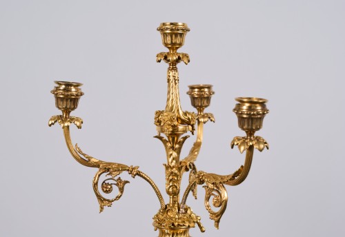 Antiquités - Paire de candélabres Louis XVI en bronze ciselé et doré