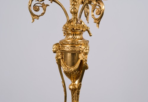 Antiquités - Paire de candélabres Louis XVI en bronze ciselé et doré