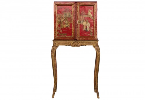 Cabinet en laque de Chine d'époque XVIIIe siècle