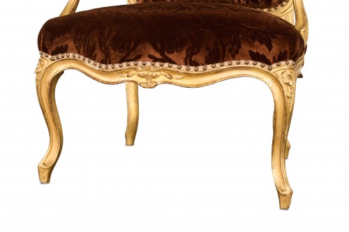 Sièges Fauteuil & Bergère - Paire de fauteuils Louis XV à la Reine estampillés Delanois