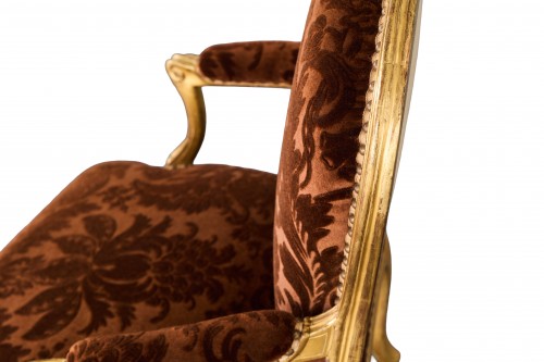 Antiquités - Paire de fauteuils Louis XV à la Reine estampillés Delanois