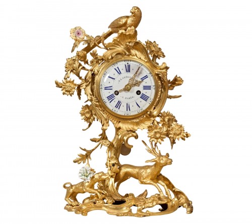 Deer and parrot clock flowers in Saxon porcelain