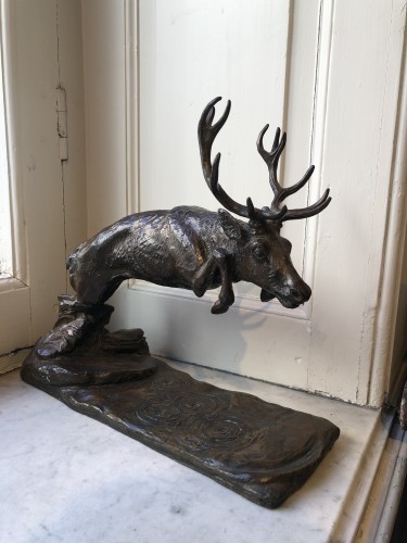 Deer jumping above water - Patrick Allain (1953-) - Sculpture Style 