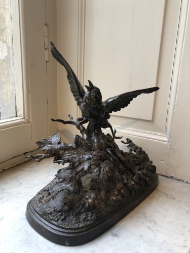 Bird on a branch - Ferdinand Pautrot (1832–1874) - Sculpture Style 