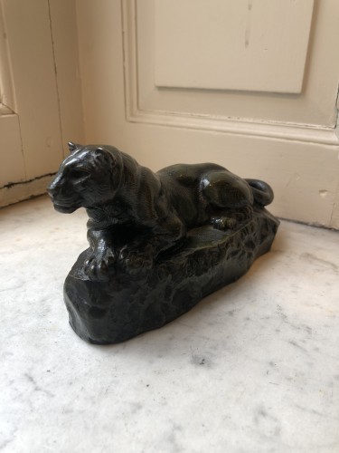 Antoine-Louis Barye (1795-1875), lionne au repos - Sculpture Style 