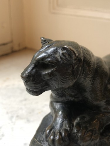  - Antoine-Louis Barye (1795-1875), lionne au repos