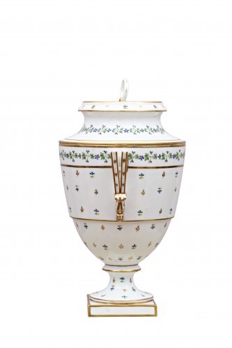 Céramiques, Porcelaines  - Rafraîchissoir en porcelaine à décor polychrome de barbeaux - Manufacture Dihl et Gué