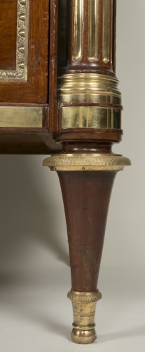 Commode d'époque Louis XVI attribuée à l'ébéniste BERNARD MOLITOR - Costermans Antiquités