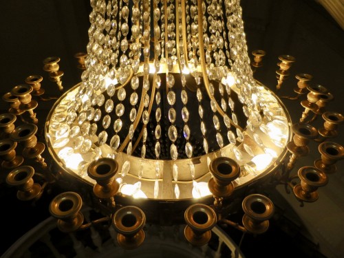 A Charles X style chandelier with thirty-six lights - Restauration - Charles X