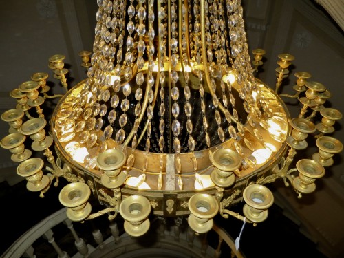 Restauration - Charles X - A Charles X style chandelier with thirty-six lights