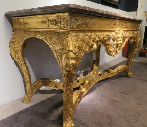 Régence - Table à gibier d'époque Régence en bois sculpté doré et marbre Rouge Royal