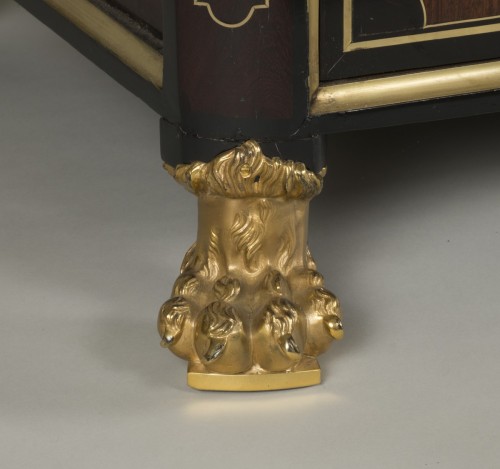 Régence - Commode Régence en amarante et ébène, début du 18e siècle