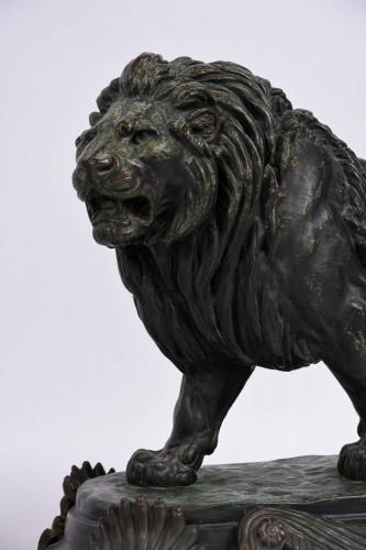 Paire of bronze lions by Paul Edouard Delabrièrre - Sculpture Style 