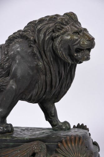 Sculpture  - Paire of bronze lions by Paul Edouard Delabrièrre