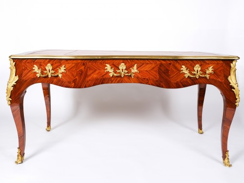 Bureau plat Louis XV en bois de violette - Mobilier Style Louis XV